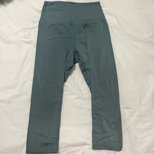 BuffBunny crop leggings